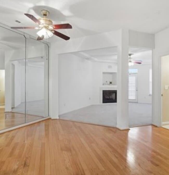 Building Photo - 682 Windbrook Cir