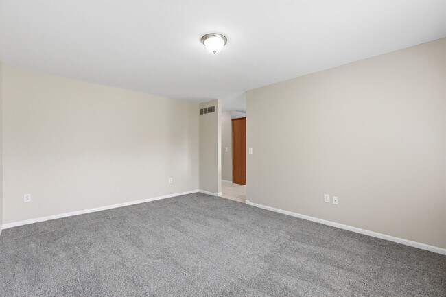 Building Photo - 26493 Isleworth Point