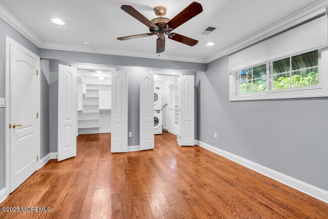 Building Photo - 8 Central Ave