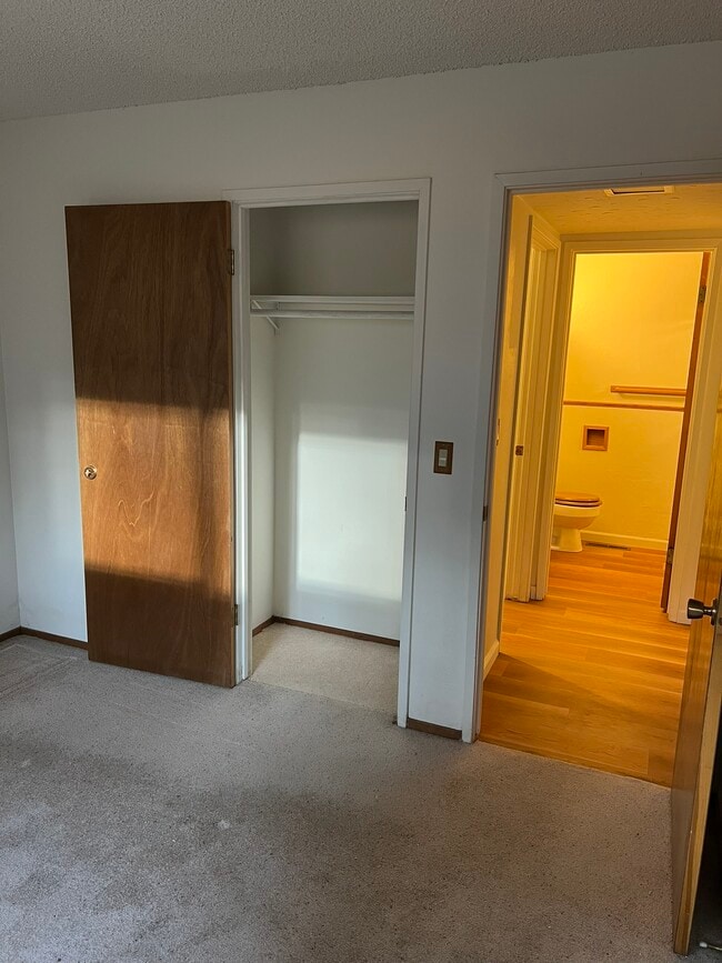 Building Photo - 1506 Murietta Dr