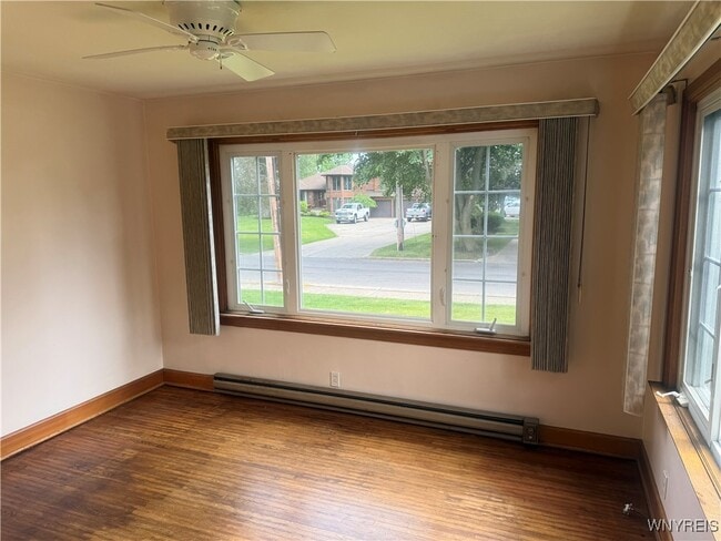 Building Photo - 8946 Rivershore Dr