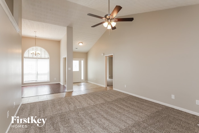 Building Photo - 510 Sunnyside Dr