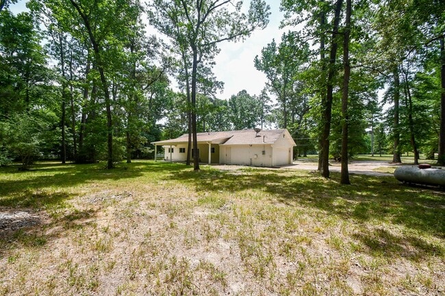 Building Photo - 6914 Evergreen St