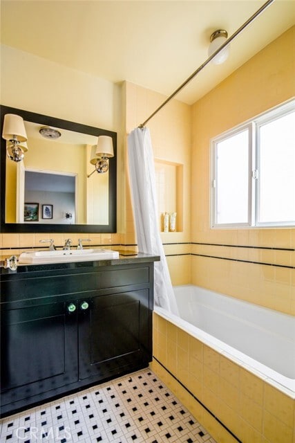 Building Photo - 8246 4th St