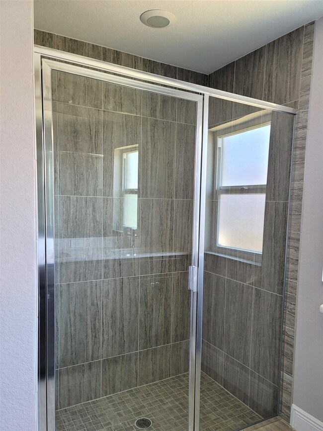 Building Photo - 459 SW Paar Dr