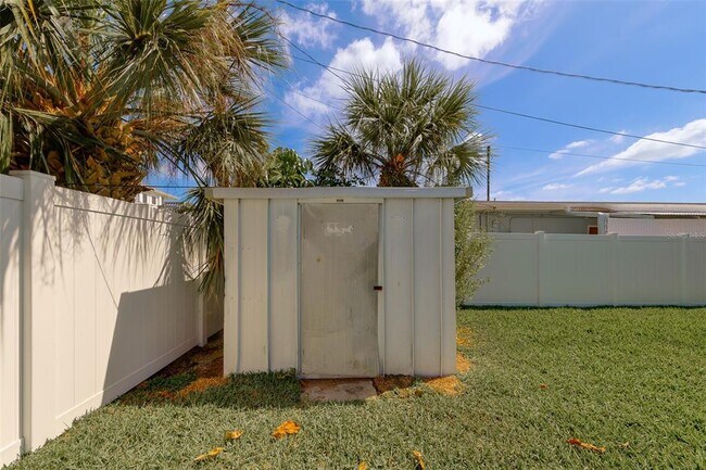 Building Photo - 315 82nd Ave