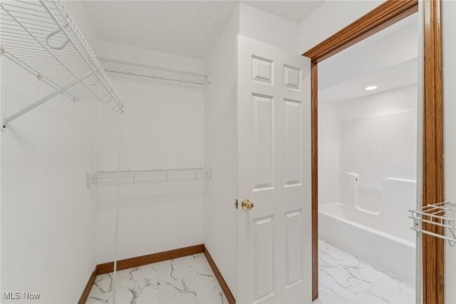 Building Photo - 276 S Bayshore Dr