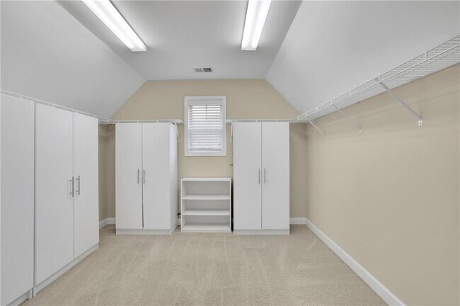 Building Photo - 4425 Holton Ave