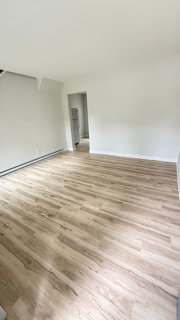 Building Photo - 2BR Townhome in Claymont | Near I-95 & Transit