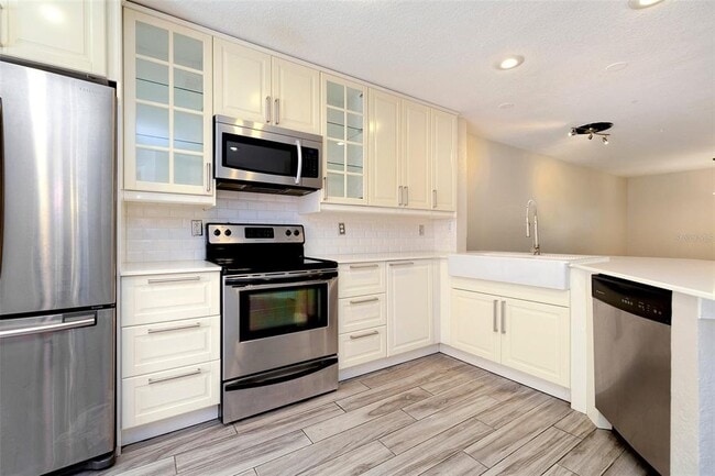 Building Photo - 7711 Sugar Bend Dr