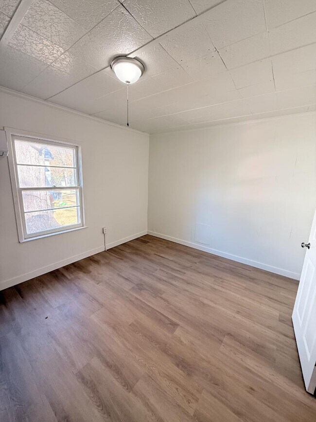 Building Photo - 307 Green St