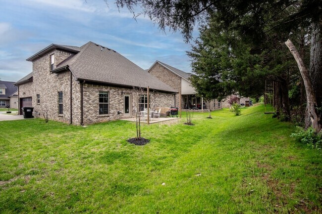 Building Photo - 5322 Honeybee Dr