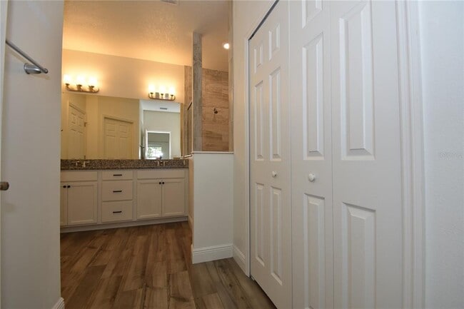 Building Photo - 59 Oakleaf Way