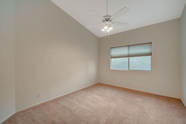 Building Photo - Great Calico Ridge Home