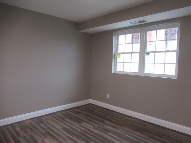 Building Photo - Updated 1 Bedroom Condo - Reisterstown!