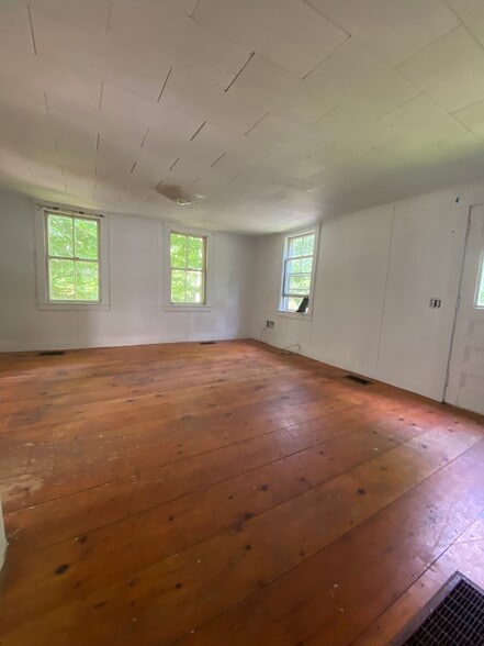 Building Photo - 29 Kents Hill Rd