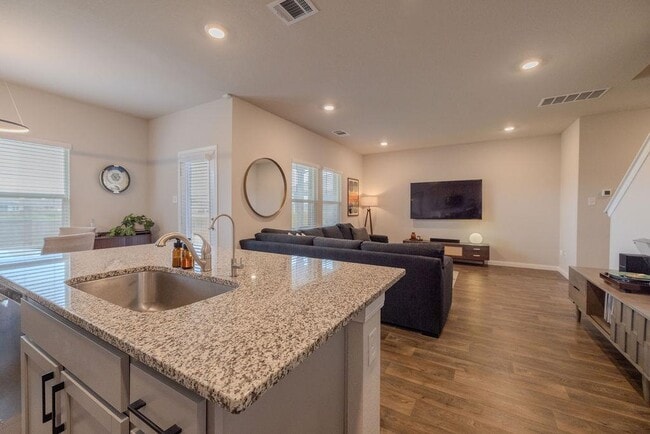 Building Photo - 393 Apache Plum Dr