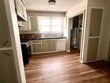 Building Photo - 521 S Cleveland Ave