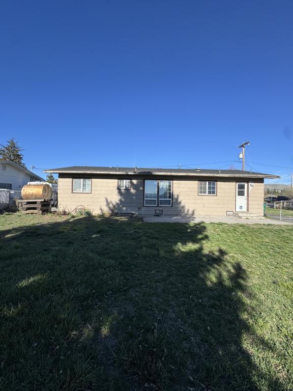 Building Photo - 1934 Crest St