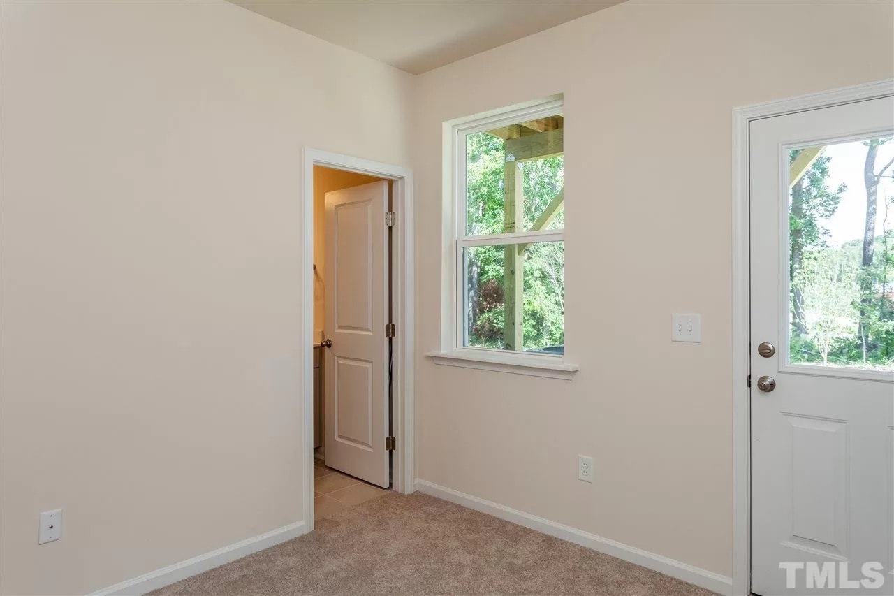 Building Photo - Room in Townhome on Chattering Lory Ln