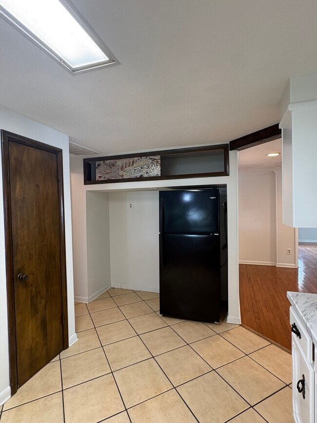 Building Photo - 408 3rd Ave NW