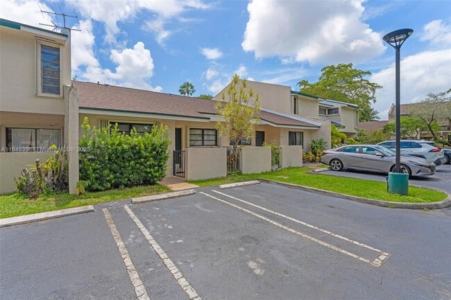 Building Photo - 10830 SW 72nd St