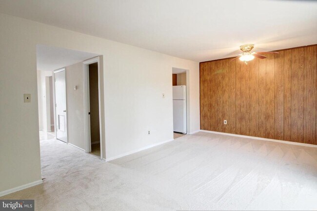 Building Photo - 8388 Revelation Ave
