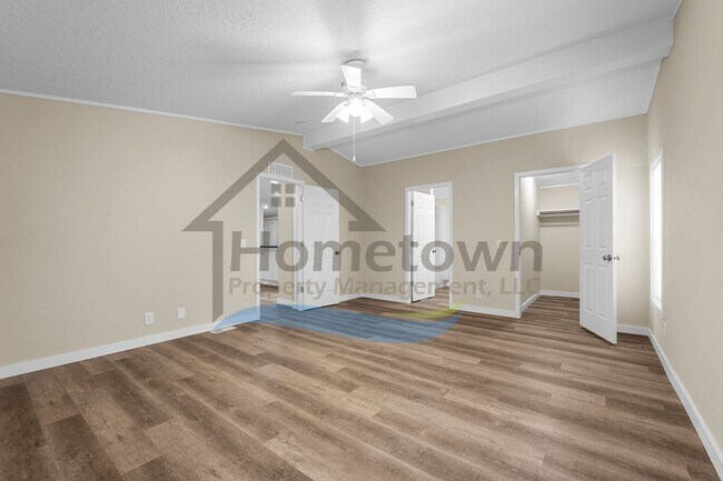 Building Photo - 60 Short Dr