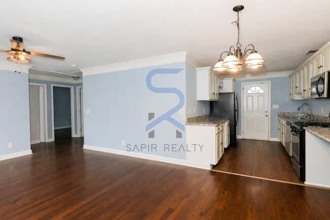 Building Photo - Classic Ranch Charm in Southwest Atlanta – 3BR Gem in 30331