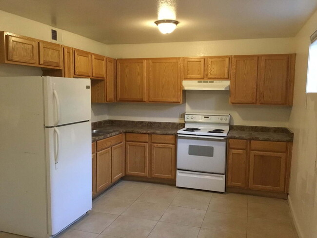 Building Photo - All Utilities Included. Remodeled & Beauti...