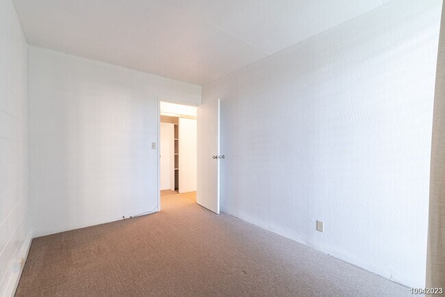 Building Photo - 94-942-942 Meheula Pkwy