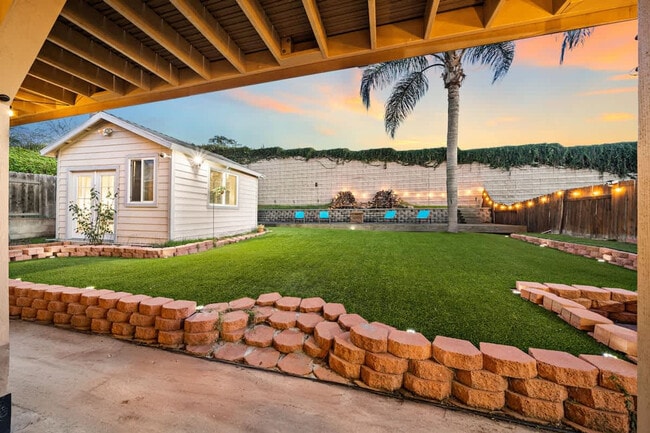 Building Photo - 13075 Old West Ave