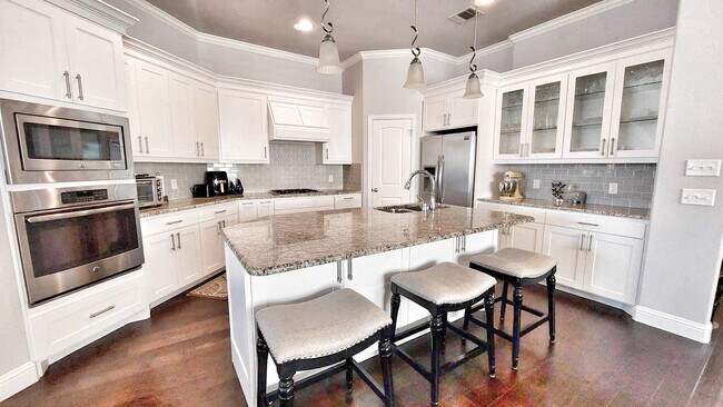 Building Photo - 8421 Snow Egret Way