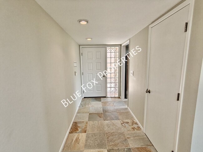 Building Photo - 5309 N Fort Yuma Trail