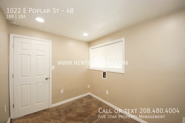 Building Photo - 1022 E Poplar St