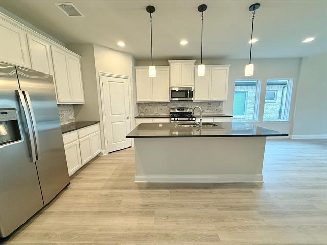 Building Photo - 2708 Shiners St