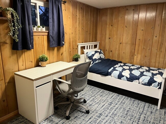 Building Photo - 1955 N Woodrow St