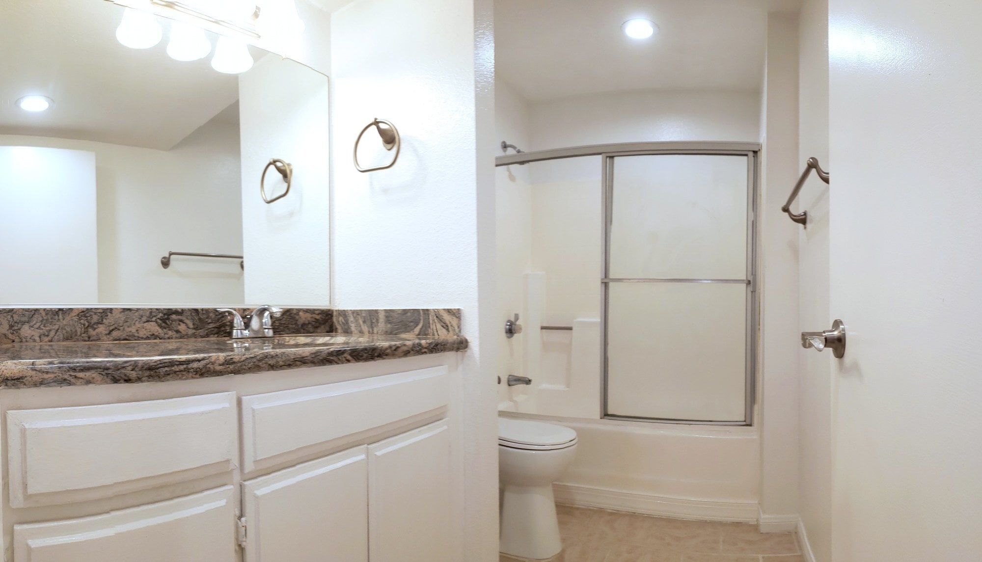 Building Photo - 11020 Hesby St