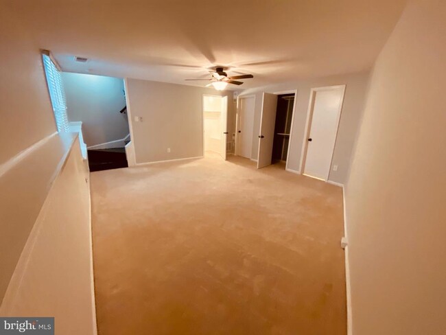 Building Photo - 6215 Cool Valley Ct