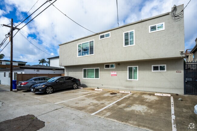 Ample Parking for Residents - 1215 Hornblend St