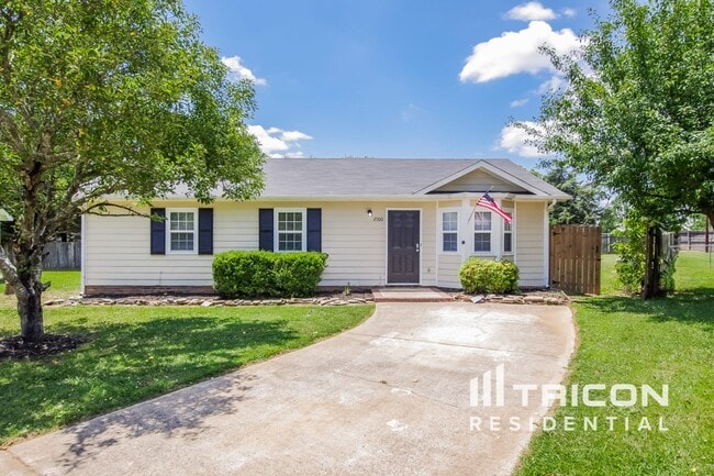 Building Photo - 2500 Justin Ct