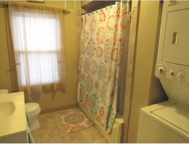 Building Photo - 69 Clark St