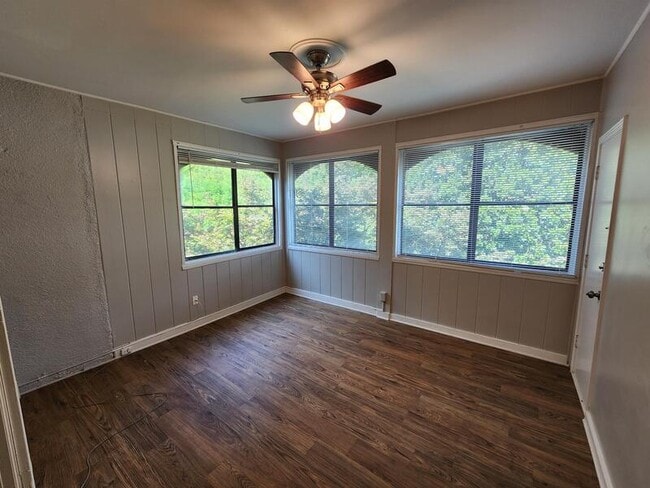 Building Photo - 67 Montre Square NW