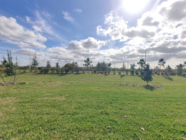 Building Photo - 8173 Sternway Rd