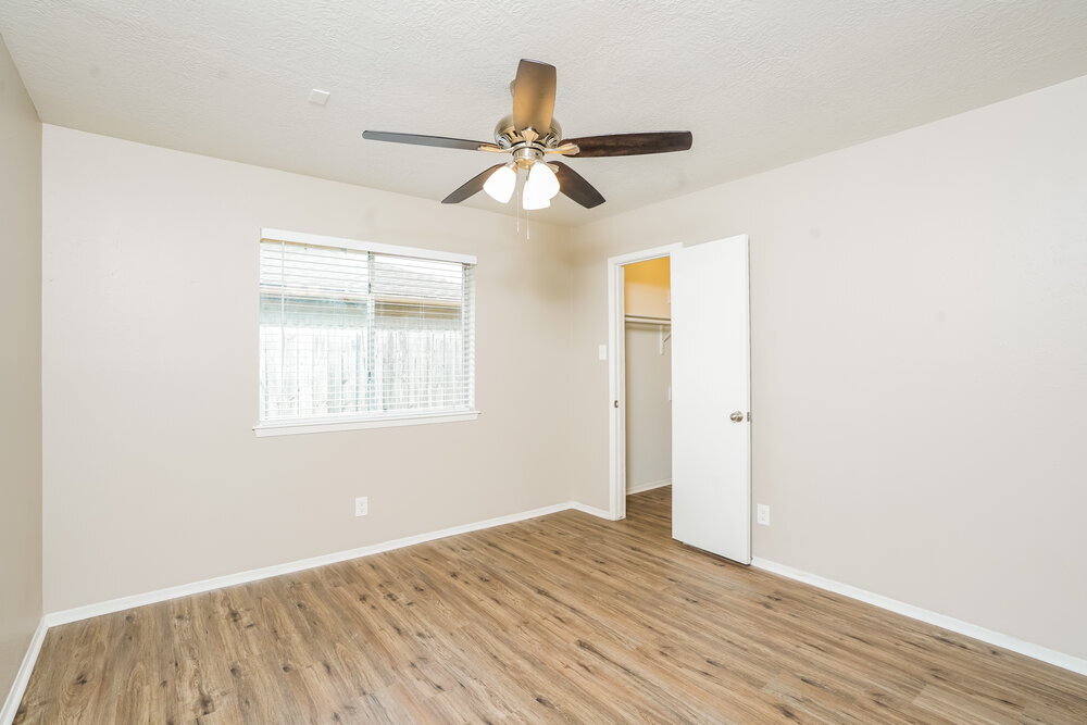 Building Photo - 12011 Pecan Meadow Dr