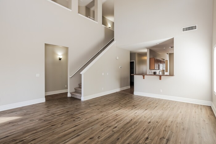 Building Photo - 41202 N Parker Ln