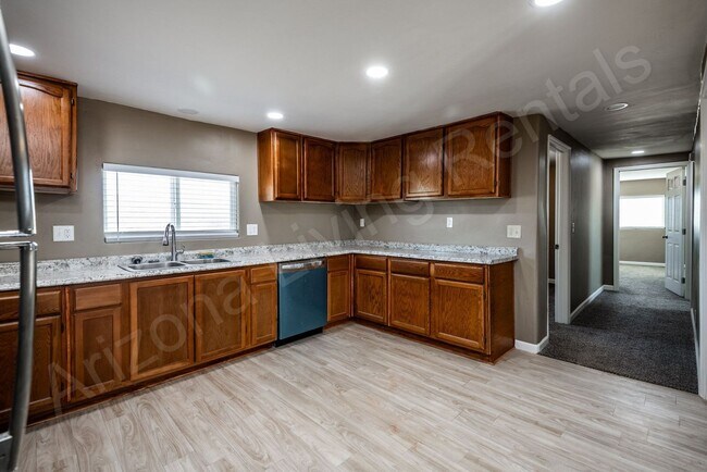 Building Photo - RENOVATED, PRIVATE & SPACIOUS HOME