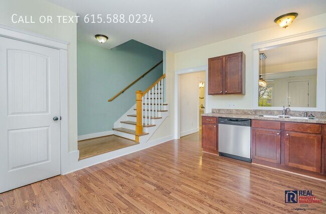 Building Photo - 1427 Winding Creek Dr