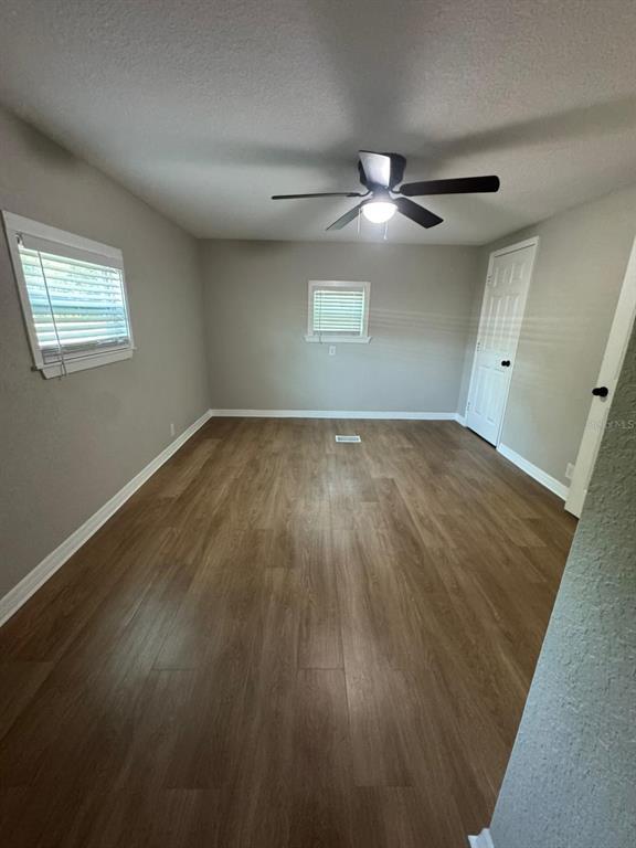 Building Photo - 608 River Village Dr