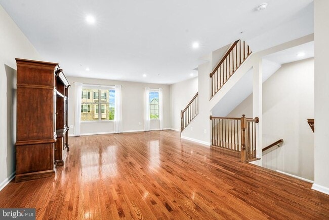 Building Photo - 8479 Randell Rdg Rd